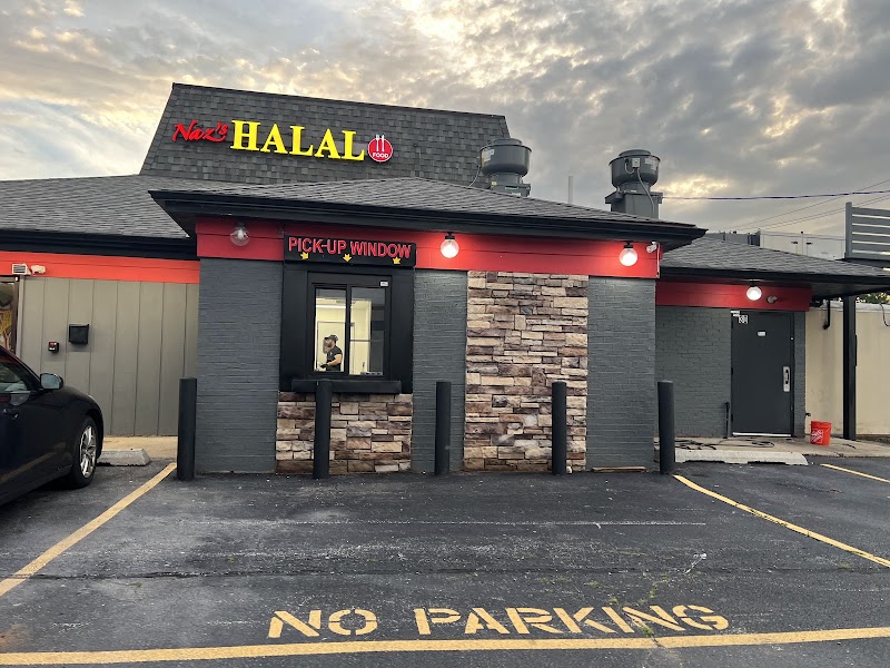 Naz's Halal Food - Lombard